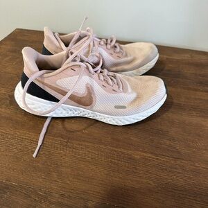 Nike Women's Blush Athletic Shoes